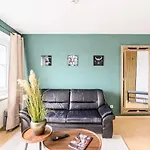 - Kueche - Balkon - Netflix * Bad Säckingen