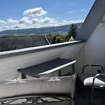 Apartment - Kueche - Balkon - Netflix *