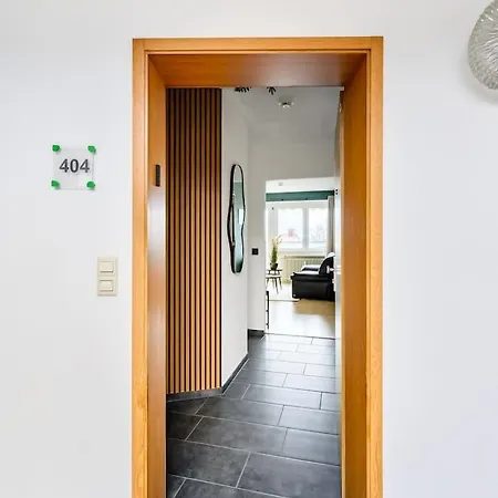 - Kueche - Balkon - Netflix Apartment