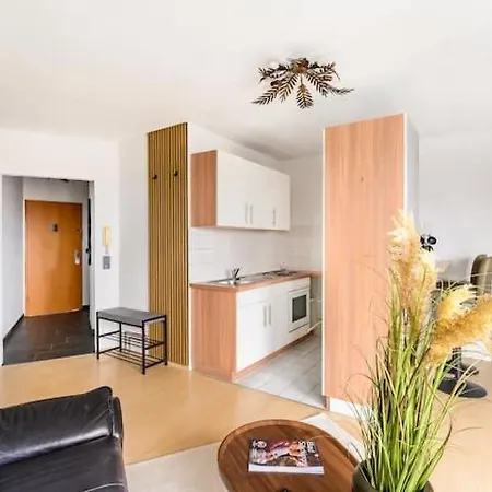 - Kueche - Balkon - Netflix *