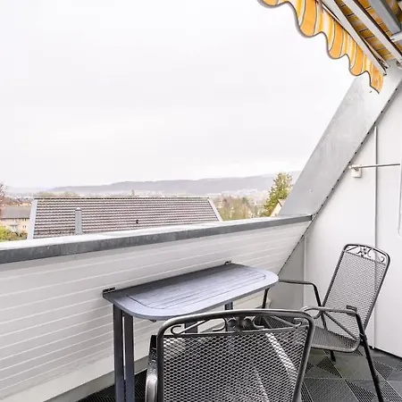 - Kueche - Balkon - Netflix Apartment Bad Säckingen
