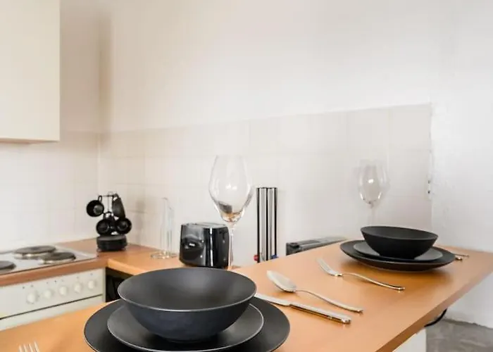 - Kueche - Balkon - Netflix *