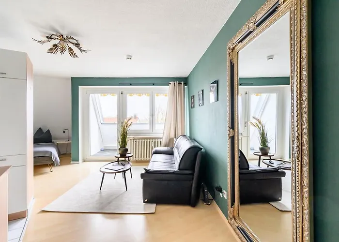 - Kueche - Balkon - Netflix Apartment *