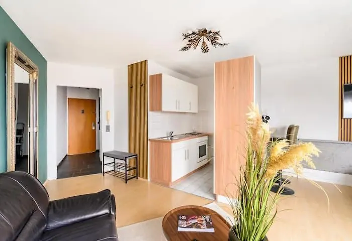 - Kueche - Balkon - Netflix *