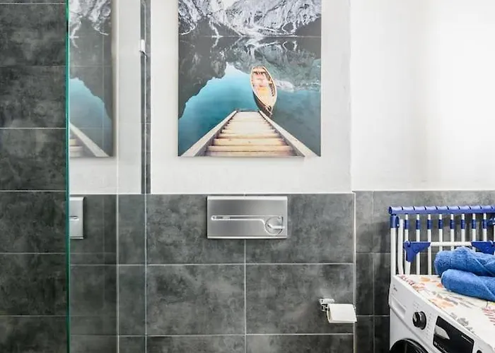 - Kueche - Balkon - Netflix *