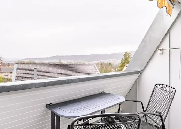 - Kueche - Balkon - Netflix Appartement Bad Säckingen